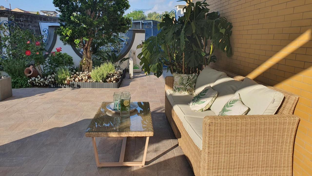 Sorrento Garden Room Bagian luar foto