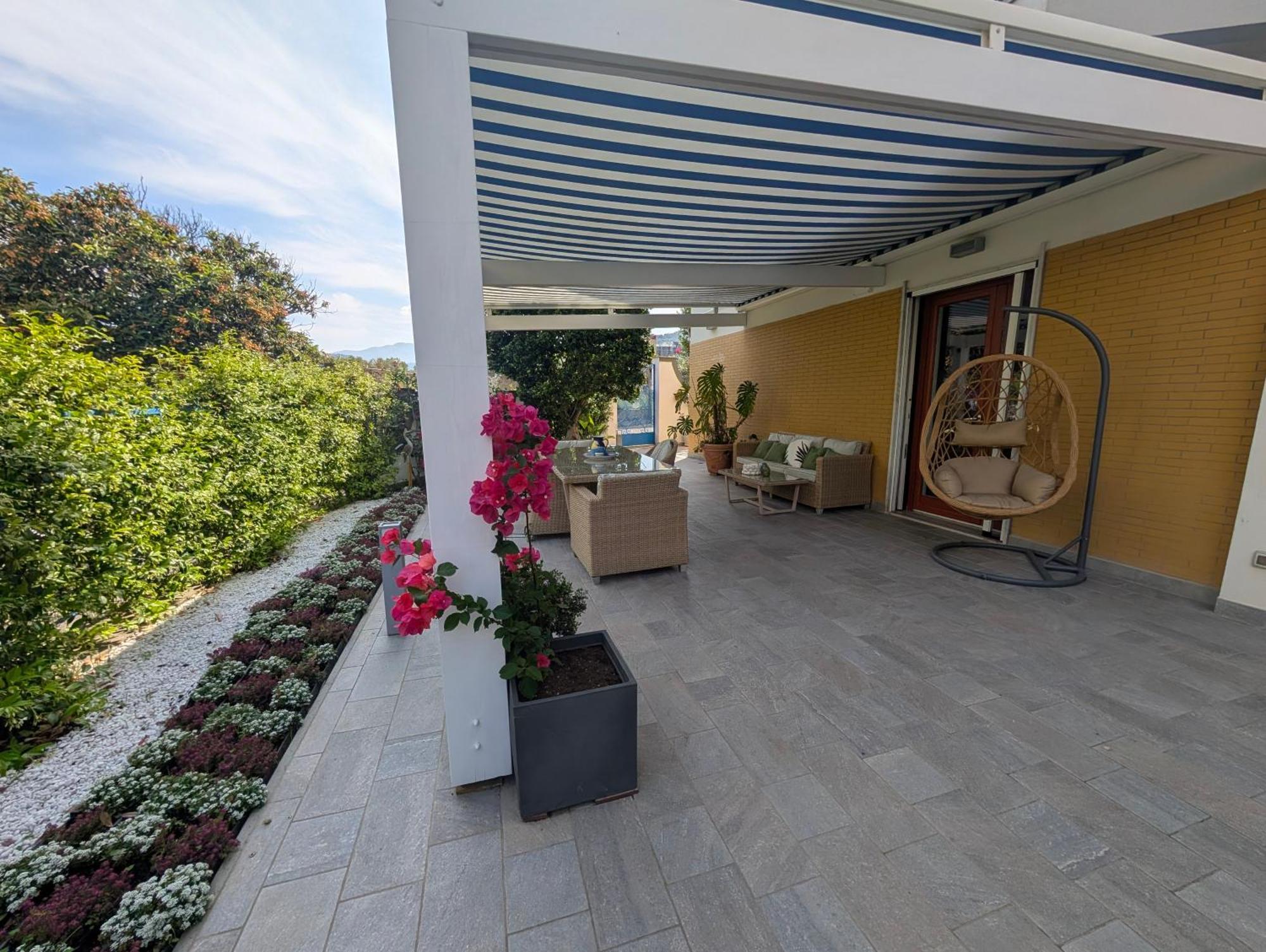 Sorrento Garden Room Bagian luar foto